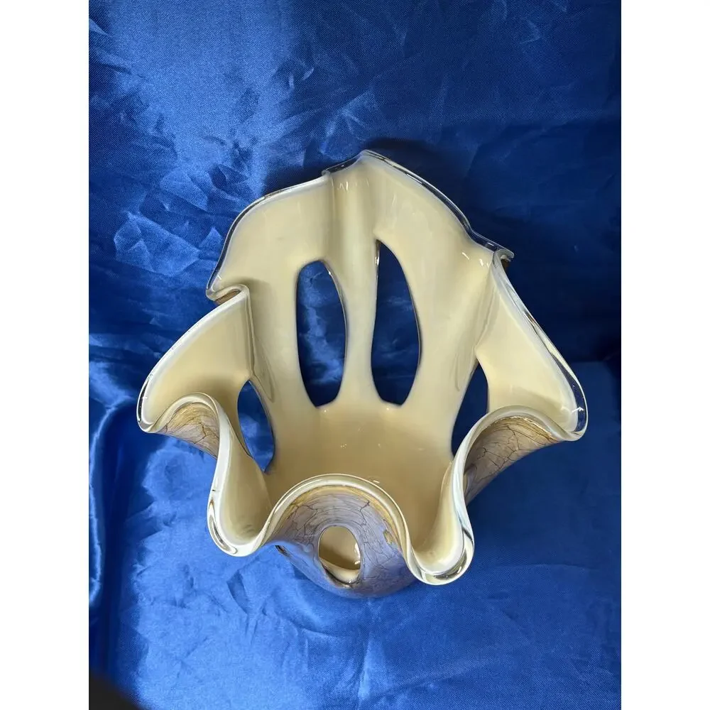 Cream Marble Design Handkerchief Contemporary Style Glass Vase